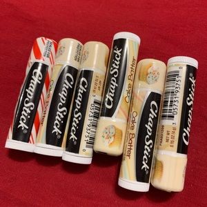 Bundle of 6 chapsticks
